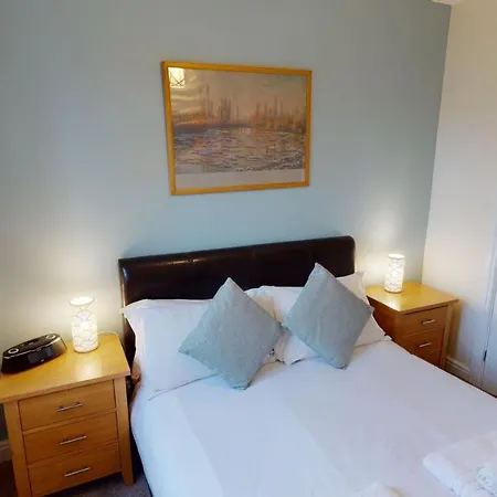 Anchors Away At The Bay Filey, Sleeps 7, 2 Dogs Welcome For Free Too *