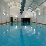 Anchors Away At The Bay Filey, Sleeps 7, 2 Dogs Welcome For Free Too